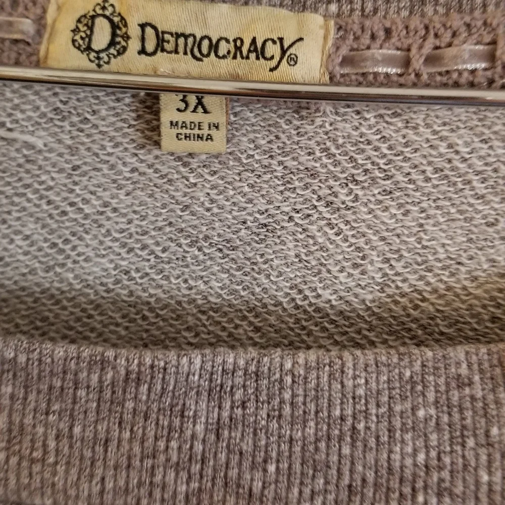 Democracy womens animal spits and stripes print sweater size 3XL